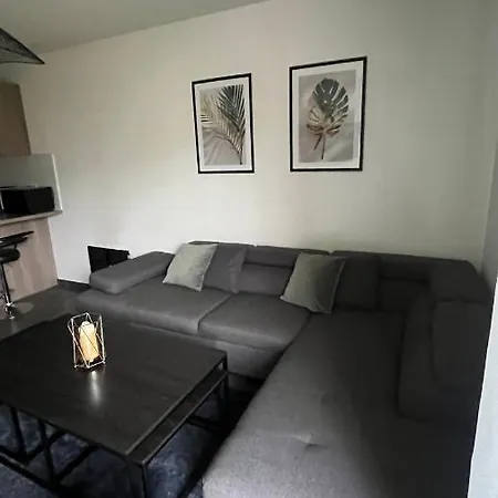 Appartement Vert * كورباي إيسون